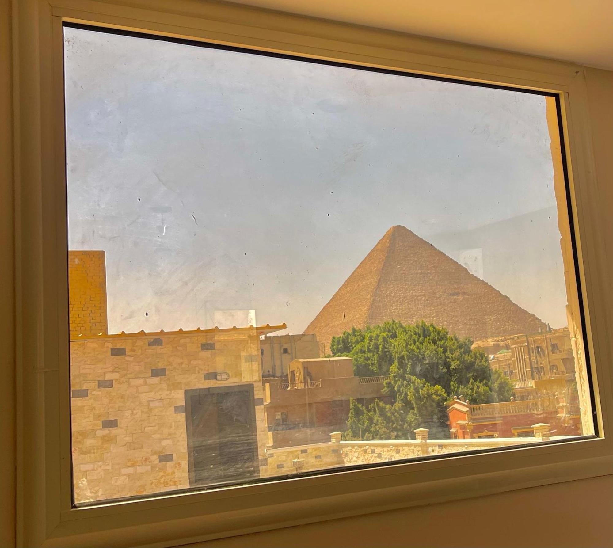 King Ali Pyramids View Inn Kafrat al Jabal Bagian luar foto