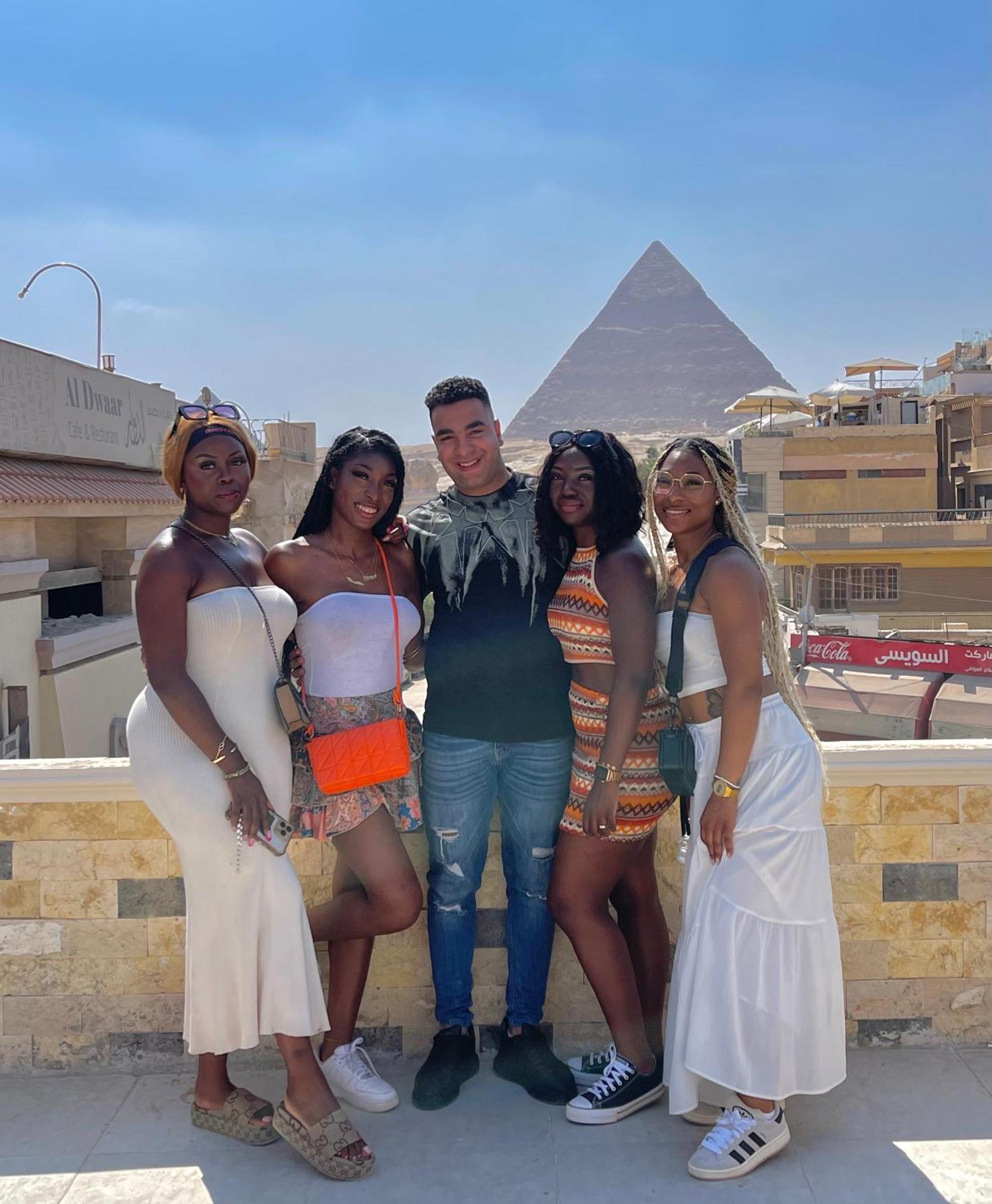 King Ali Pyramids View Inn Kafrat al Jabal Bagian luar foto