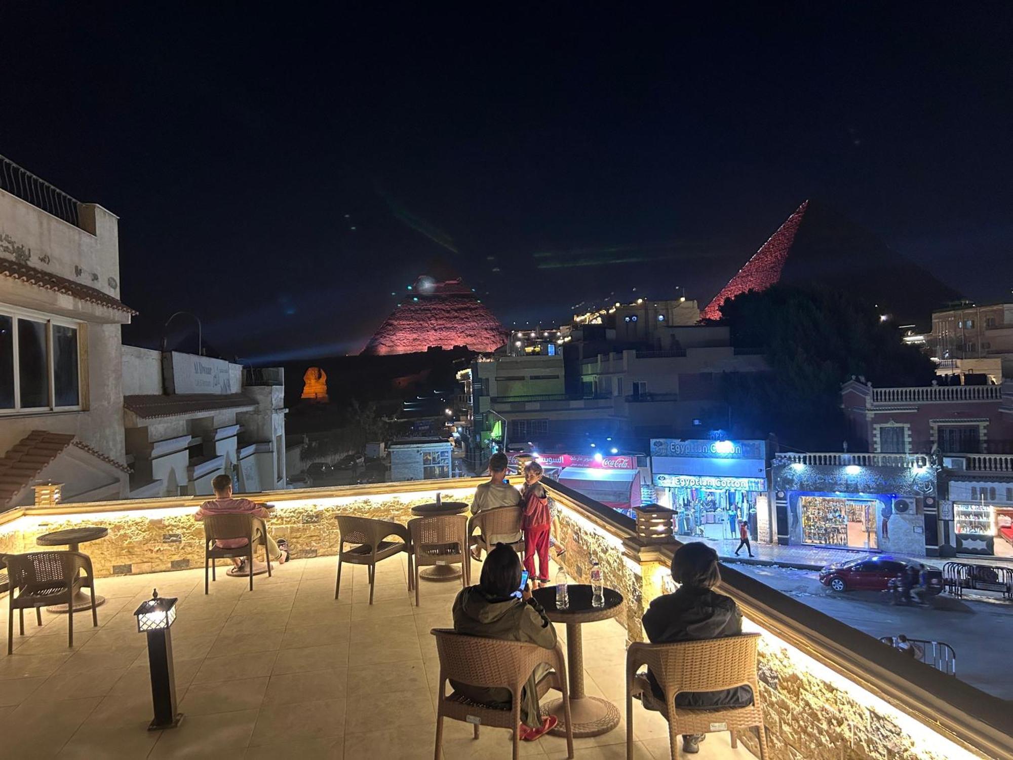 King Ali Pyramids View Inn Kafrat al Jabal Bagian luar foto